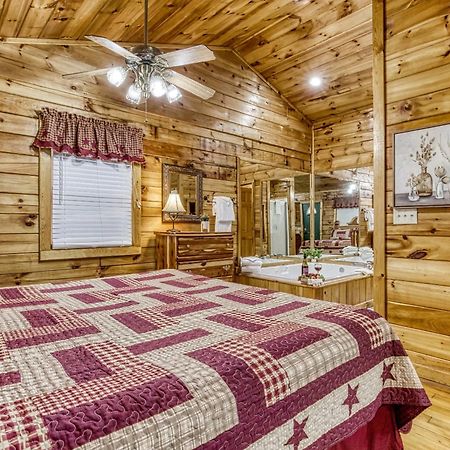 Romantic Retreat 개틀린버그 외부 사진