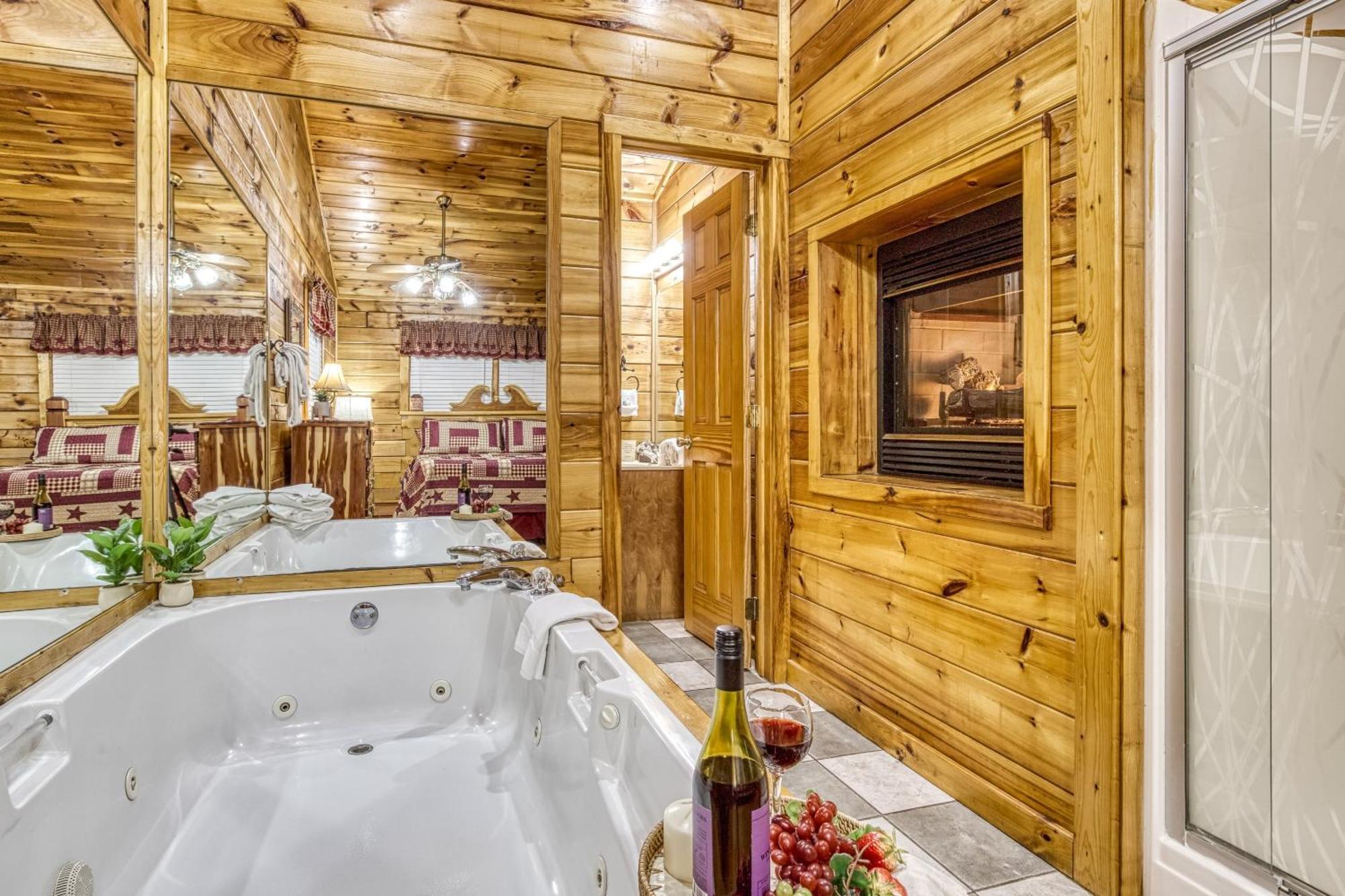 Romantic Retreat 개틀린버그 외부 사진